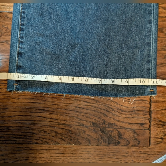 Unpublished Noemi High Rise Cropped Wide Leg Jeans Size 29 - Picture 9 of 9